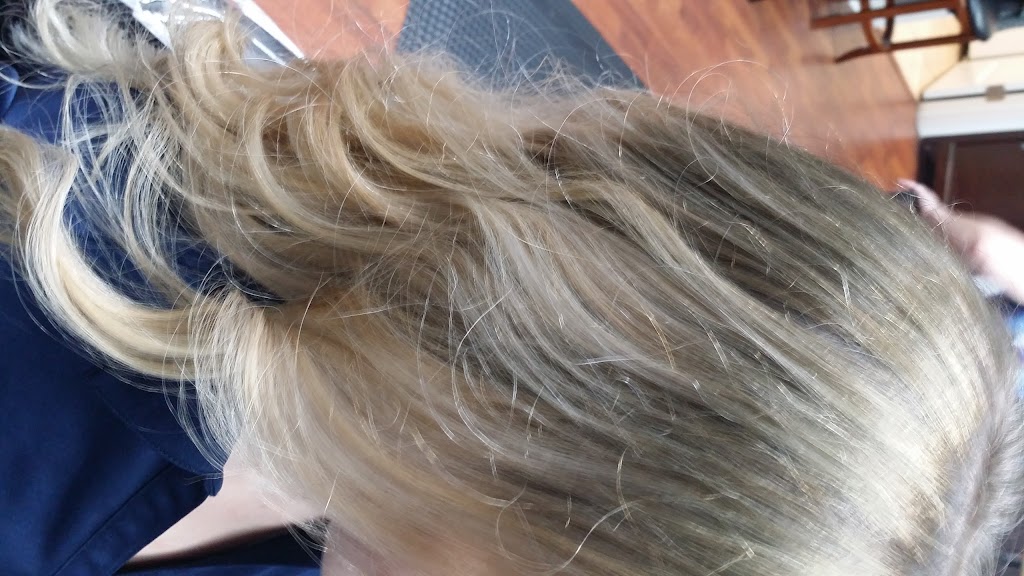 Hair by Stacy / Hair De Lux'e 32533