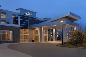 Radisson Hotel & Conference Centre Calgary Airport image