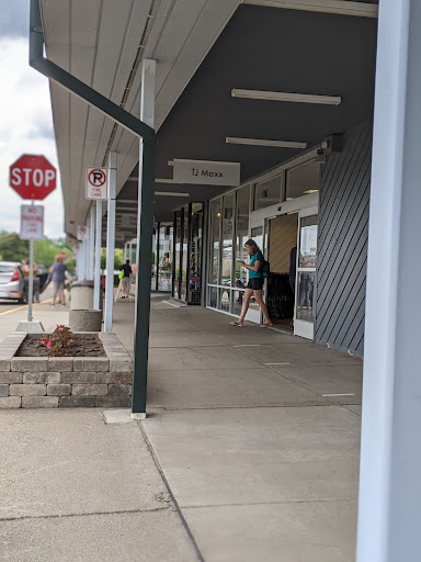 Department Store «T.J. Maxx», reviews and photos, 2467 W Stadium Blvd, Ann Arbor, MI 48103, USA