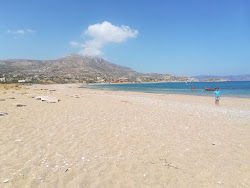 Paralia Vatha'in fotoğrafı geniş ile birlikte