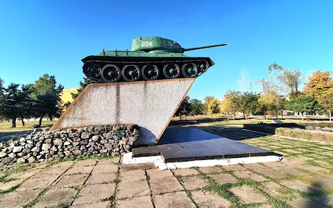 Monument "Tanc" din Cahul image