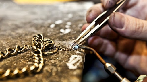 Jewelry Repair Service «Lorenza Jewelry», reviews and photos, 1480 Terrell Mill Rd #200, Marietta, GA 30067, USA