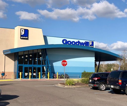 Goodwill Wesley Chapel Superstore, 2390 Willow Oak Dr, Wesley Chapel, FL 33544, USA, 