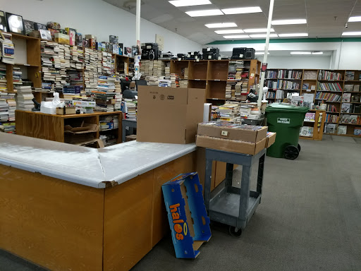 Book Store «Half Price Books», reviews and photos, 770 E Road to Six Flags St, Arlington, TX 76011, USA