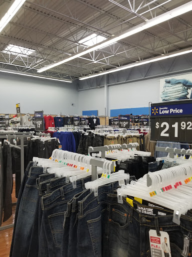 Discount Store «Walmart», reviews and photos, 1570 Chester Pike, Eddystone, PA 19022, USA