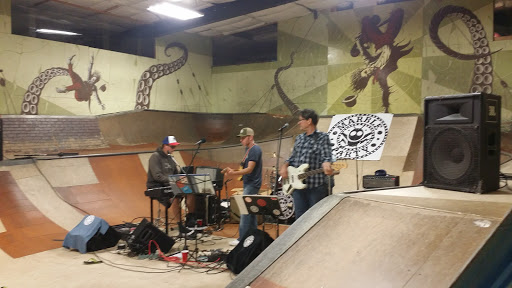 Surf Shop «Proof Lab Surf Shop», reviews and photos, 244 Shoreline Hwy, Mill Valley, CA 94941, USA