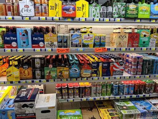 Grocery Store «Hollywood Super Market», reviews and photos, 714 N Main St, Royal Oak, MI 48067, USA