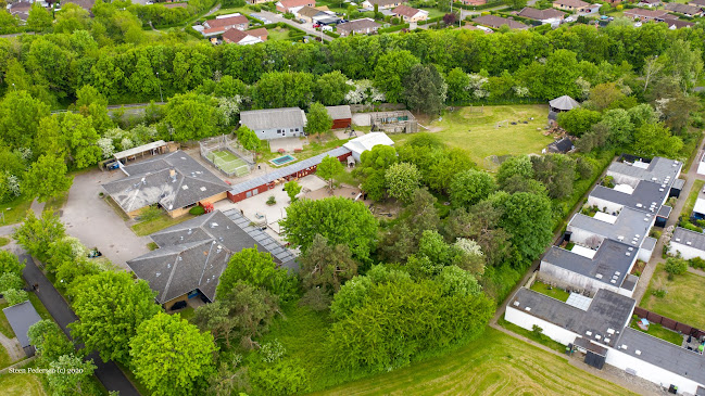 Anmeldelser af Stengårdens Byggelegeplads i Ølstykke-Stenløse - Skole