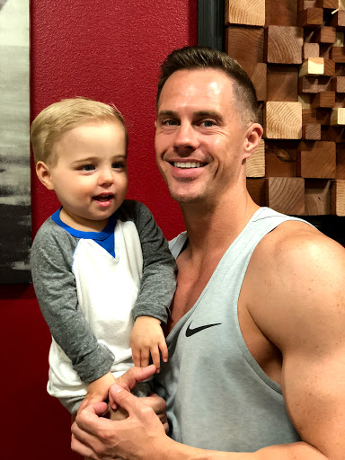 Barber Shop «Shipwrecked Barbershop», reviews and photos, 354 N Sunrise Ave Ste 111, Roseville, CA 95661, USA