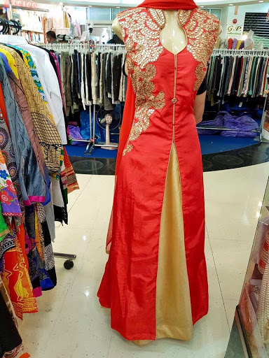 RASHNI COLLECTIONS Indian Clothing & Fabric Store, ร้านเสื้อผ้าอินเดีย