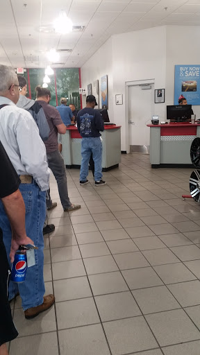 Tire Shop «Discount Tire Store - Keller, TX», reviews and photos, 1701 S Main St, Keller, TX 76248, USA