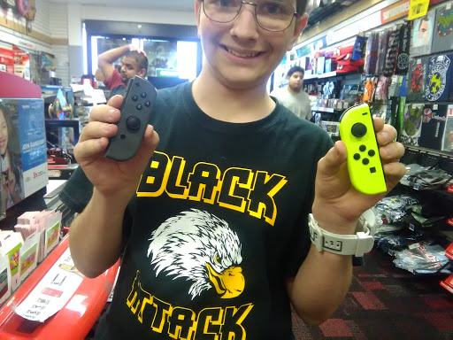 Video Game Store «GameStop», reviews and photos, 1304 Junction Hwy STE 600, Kerrville, TX 78028, USA