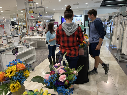 6 Star Florist and Gifts Corina image