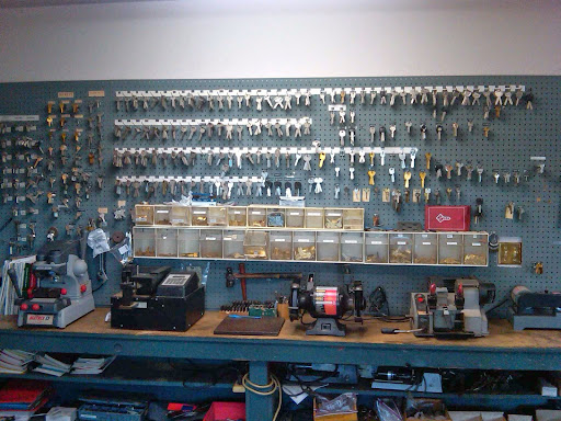 Locksmith «Tri-County Locksmiths, Inc.», reviews and photos, 300 Pine Ave, Goleta, CA 93117, USA