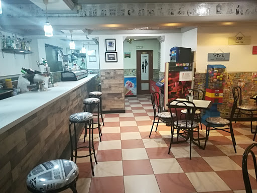 Información y opiniones sobre Café Las Olas Bar de Vilches
