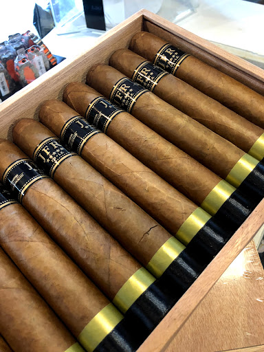 Cigar Shop «Cigar Bundles of Miami Cigar Lounge», reviews and photos, 405 SE 1st Ave, Florida City, FL 33034, USA