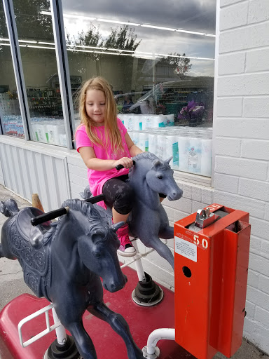 Grocery Store «Sultan Red Apple Market», reviews and photos, 807 W Stevens Ave, Sultan, WA 98294, USA