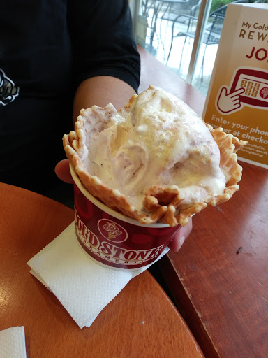 Ice Cream Shop «Cold Stone Creamery», reviews and photos, 15 Blake Blvd, Kissimmee, FL 34747, USA