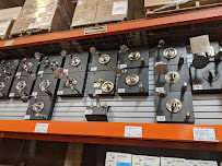 Contractors' Warehouse - Photo 5 - Car repair in Long Beach, CA, Long Beach