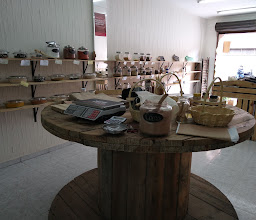 Las Peras del Olmo. Tienda a granel. photo