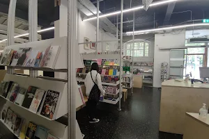 ICA Bookstore image