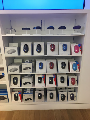 Electronics Store «Microsoft», reviews and photos, 10250 California Route 2 #1045, Los Angeles, CA 90067, USA