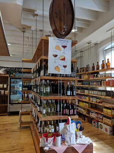 Grocery Store «Mill Market», reviews and photos, 8 Old Rte 6, Hawley, PA 18428, USA