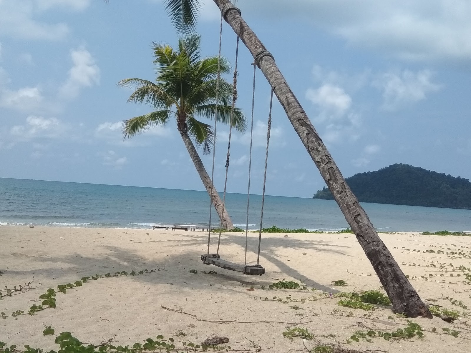 Photo of Koh Chang Beach and the settlement