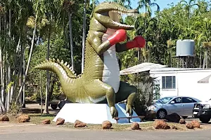 THE BOXING CROC. image