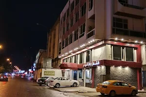 Baba Gurgur Hotel image