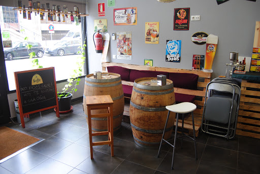 Cervecería Rubias y Tostadas Tienda de Cerveza en Santander