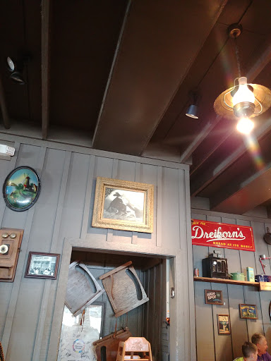 American Restaurant «Cracker Barrel Old Country Store», reviews and photos, 2140 Mana Ct, Rock Hill, SC 29730, USA