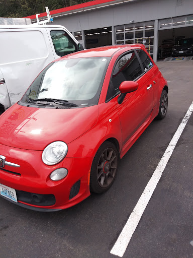 Auto Body Shop «Service King Collision Repair of Seattle», reviews and photos, 3711 Rainier Ave S, Seattle, WA 98144, USA