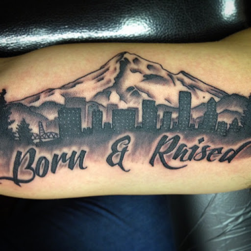 Tattoo Shop «Sellwood Tattoo Parlor», reviews and photos, 8213 SE 17th Ave, Portland, OR 97202, USA