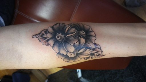 Explore family memorial tattoo ideas, creative tattoo ideas in Dayton, available at Private Ink 2