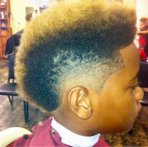 Barber Shop «Taperz Barber Shop», reviews and photos, 108 S Saginaw Blvd, Saginaw, TX 76179, USA