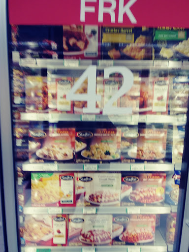 Supermarket «Hollywood Super Market», reviews and photos, 29200 N Campbell Rd, Madison Heights, MI 48071, USA