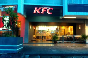 KFC Bandar Enstek Nilai image