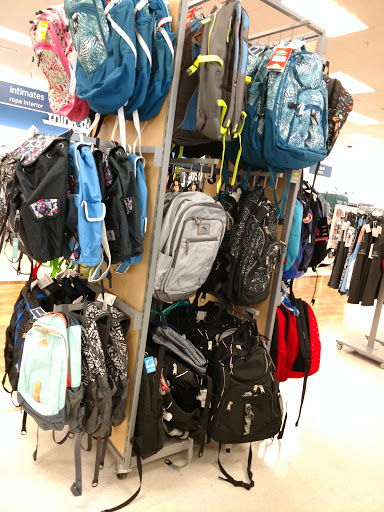 Department Store «Marshalls & HomeGoods», reviews and photos, 731 Centerview Blvd, Kissimmee, FL 34741, USA