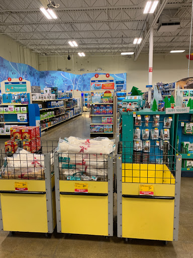 Pet Supply Store «PetSmart», reviews and photos, 2216 E Springs Dr, Madison, WI 53704, USA