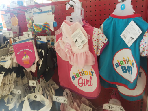 Pet Supply Store «Petco Animal Supplies», reviews and photos, 92 Cluff Crossing Rd, Salem, NH 03079, USA