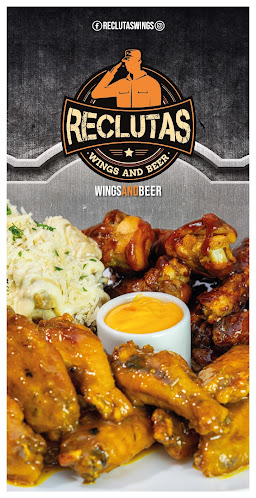 RECLUTAS WINGS & BEER - Guayaquil