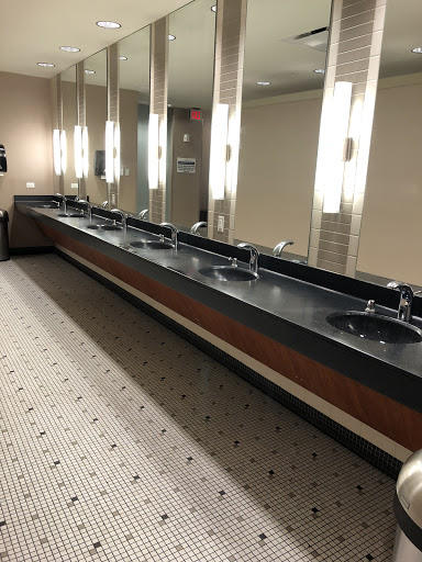 Gym «LA Fitness», reviews and photos, 1969 Portage Trail, Cuyahoga Falls, OH 44223, USA