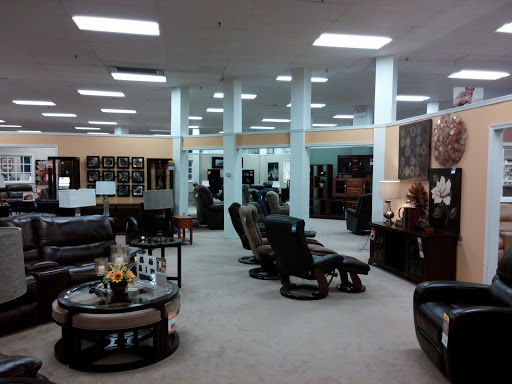 Furniture Store «Raymour & Flanigan Furniture and Mattress Store», reviews and photos, 6115 E Black Horse Pike, Egg Harbor Township, NJ 08234, USA