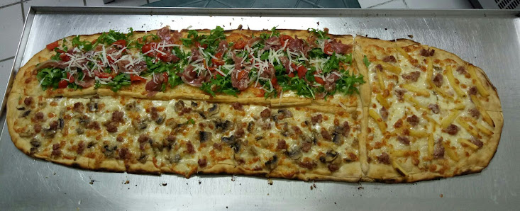 Pizzeria La Sorrentina Di Vanacore Anna Via San Filippo Neri, 21, 03020 Vallecorsa FR, Italia