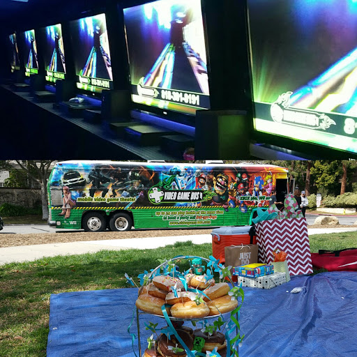Party Planner «Video Game Bus», reviews and photos, 9018 Balboa Blvd #594, Northridge, CA 91325, USA