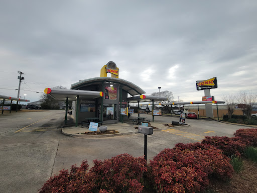 Fast Food Restaurant «Sonic Drive-In», reviews and photos, 1325 6th Ave SE, Decatur, AL 35601, USA