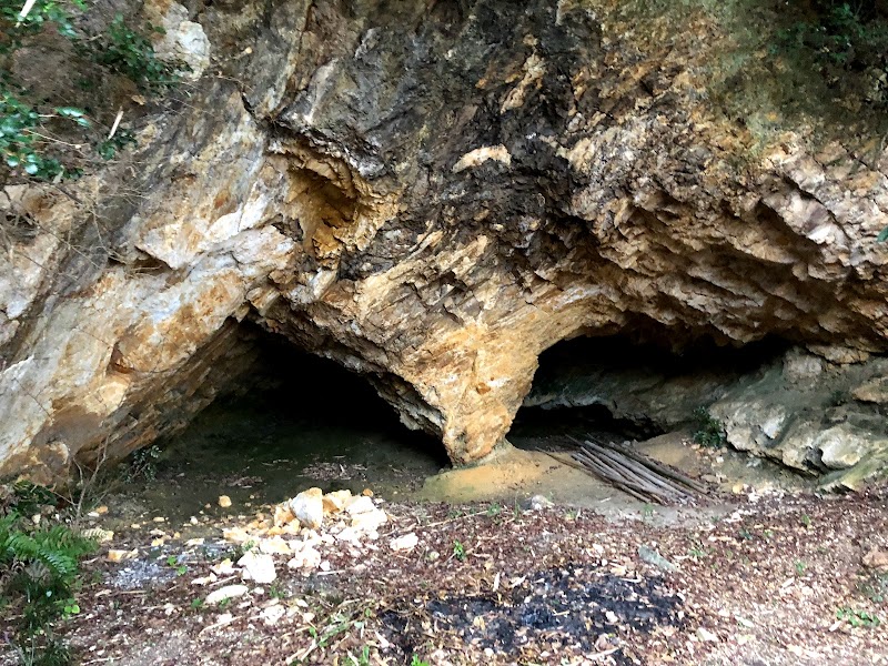 権現山洞窟住居遺跡
