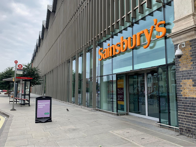 Specsavers Opticians and Audiologists - Fulham Wharf Sainsbury's Open Times