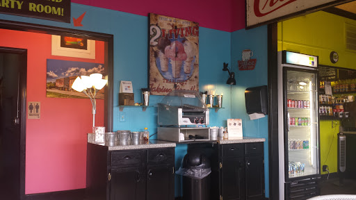 Cafe «Cream City Ice Cream & Coffee House», reviews and photos, 119 W Broad St, Cookeville, TN 38501, USA